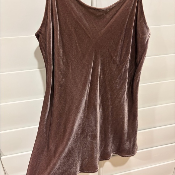 VINCE NWT Velvet Spaghetti Strap Camisole Cami Tank Top Cocoa Bean M Brown - Picture 8 of 10
